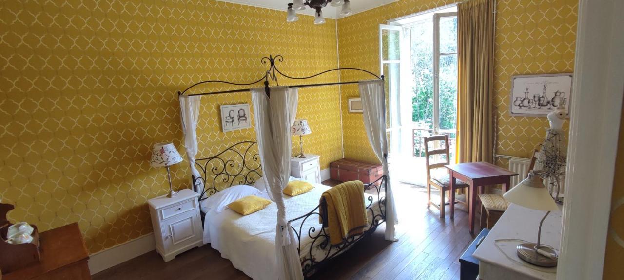 Chambres D'Hotes-Chateau Constant Bessines-sur-Gartempe Екстериор снимка